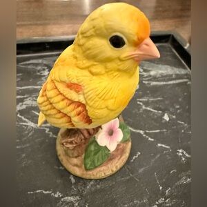 Vintage Canary bird porcelain figure (1985)